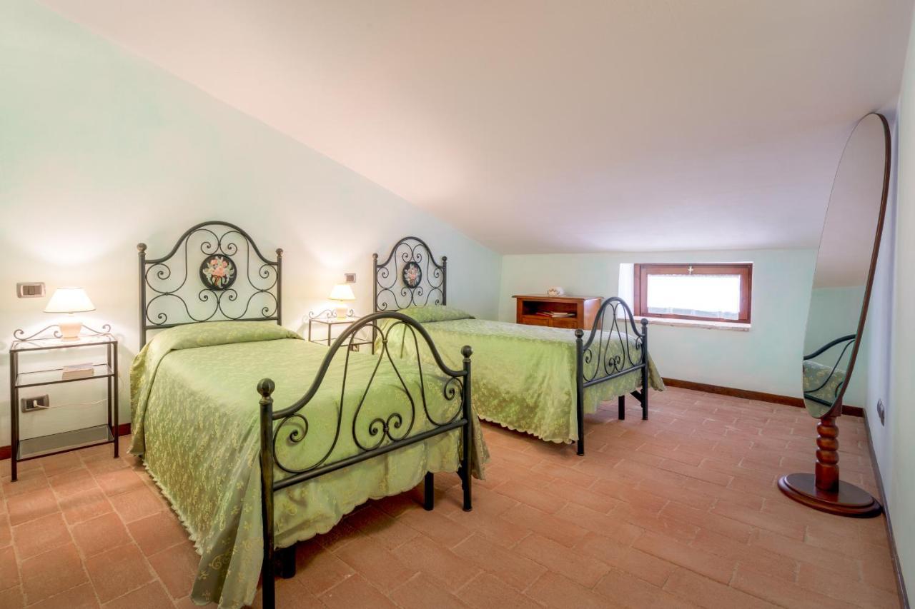 Castello Di Pupaggi Villa Sellano ภายนอก รูปภาพ